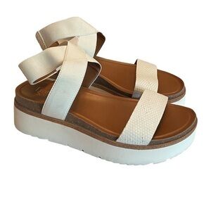 Franco Sarto off white platform sandal size 9.5